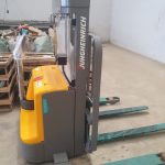 --JUNGHEINRICH Electric Stacker